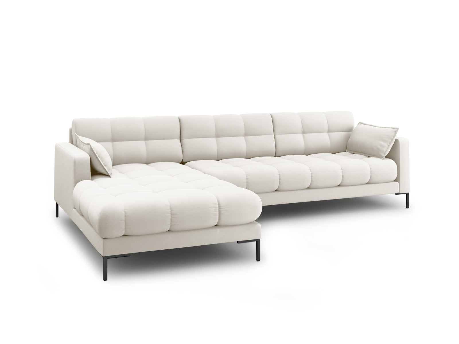 Erleben Sie das Mamaia Ecksofa links 5 Sitzer von Micadoni – ein elegantes Sofa, das Komfort und Funktionalität vereint. Ideal für gesellige Abende!