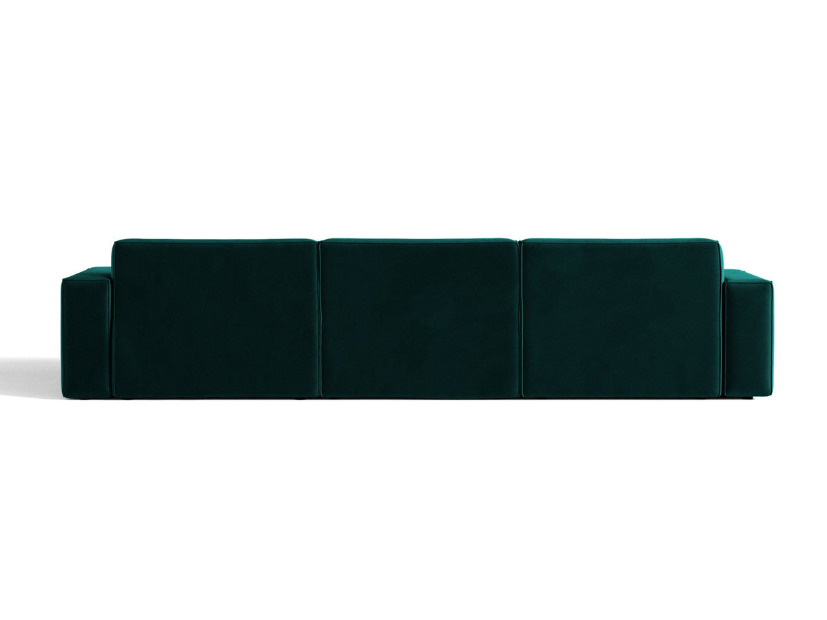 Modulares Ecksofa links von Micadoni in leichtem Beige mit Venus-Samtstoff-Bezug, schwarzen Kunststoffbeinen und niedriger Rückenlehne.
