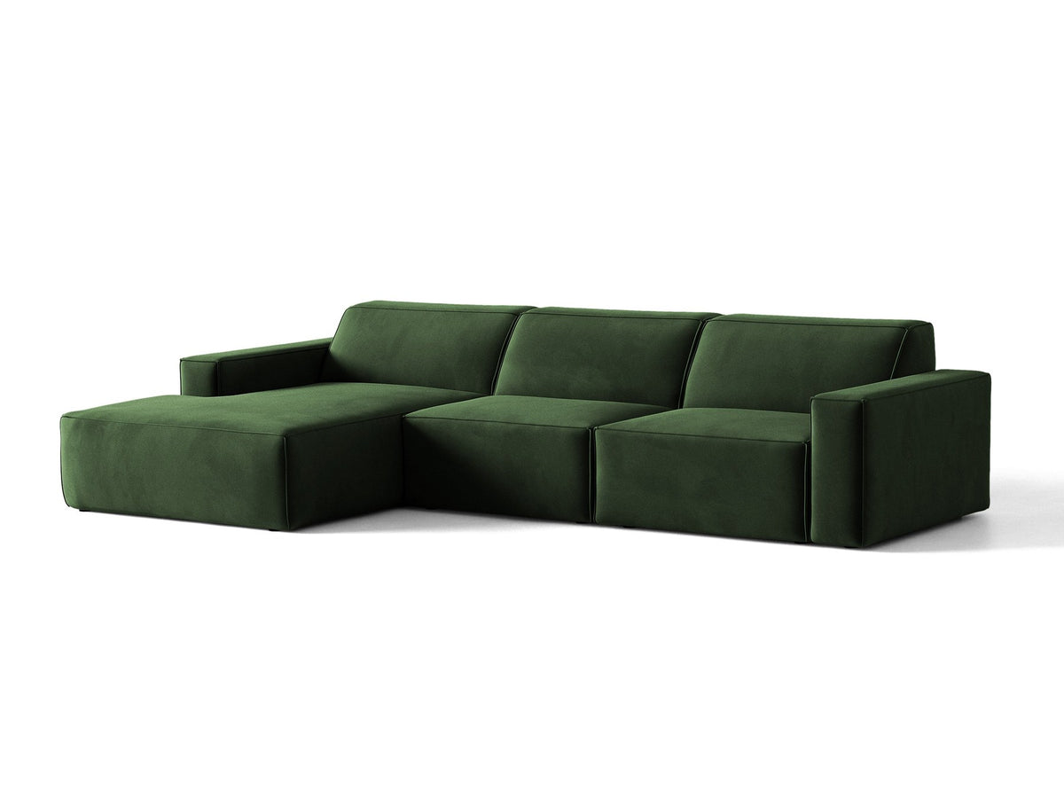 Modulares Ecksofa links von Micadoni in leichtem Beige mit Venus-Samtstoff-Bezug, schwarzen Kunststoffbeinen und niedriger Rückenlehne.