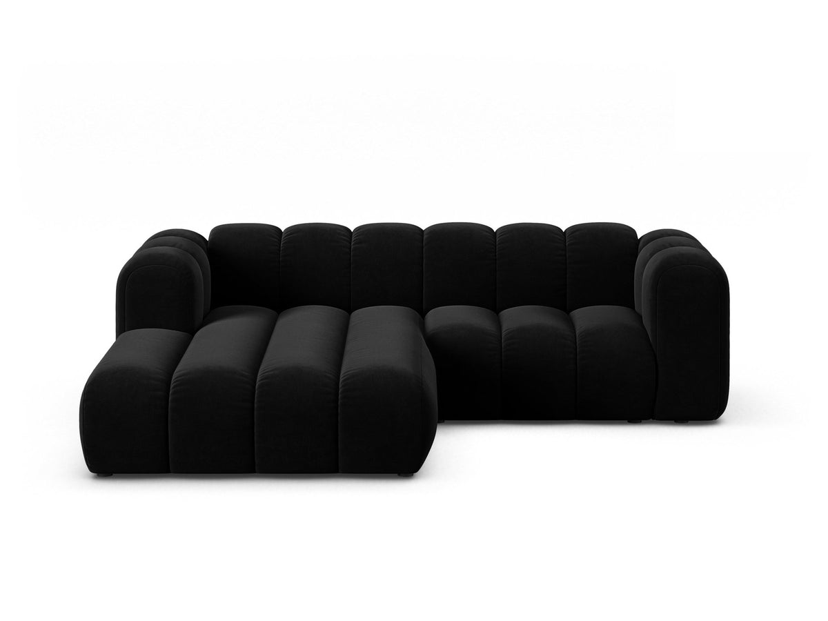 Lupine Linkes Ecksofa von Micadoni in Beige, L-förmiges Ecksofa mit Samtstoff Venus, schwarzen Kunststoffbeinen, Ausrichtung links.