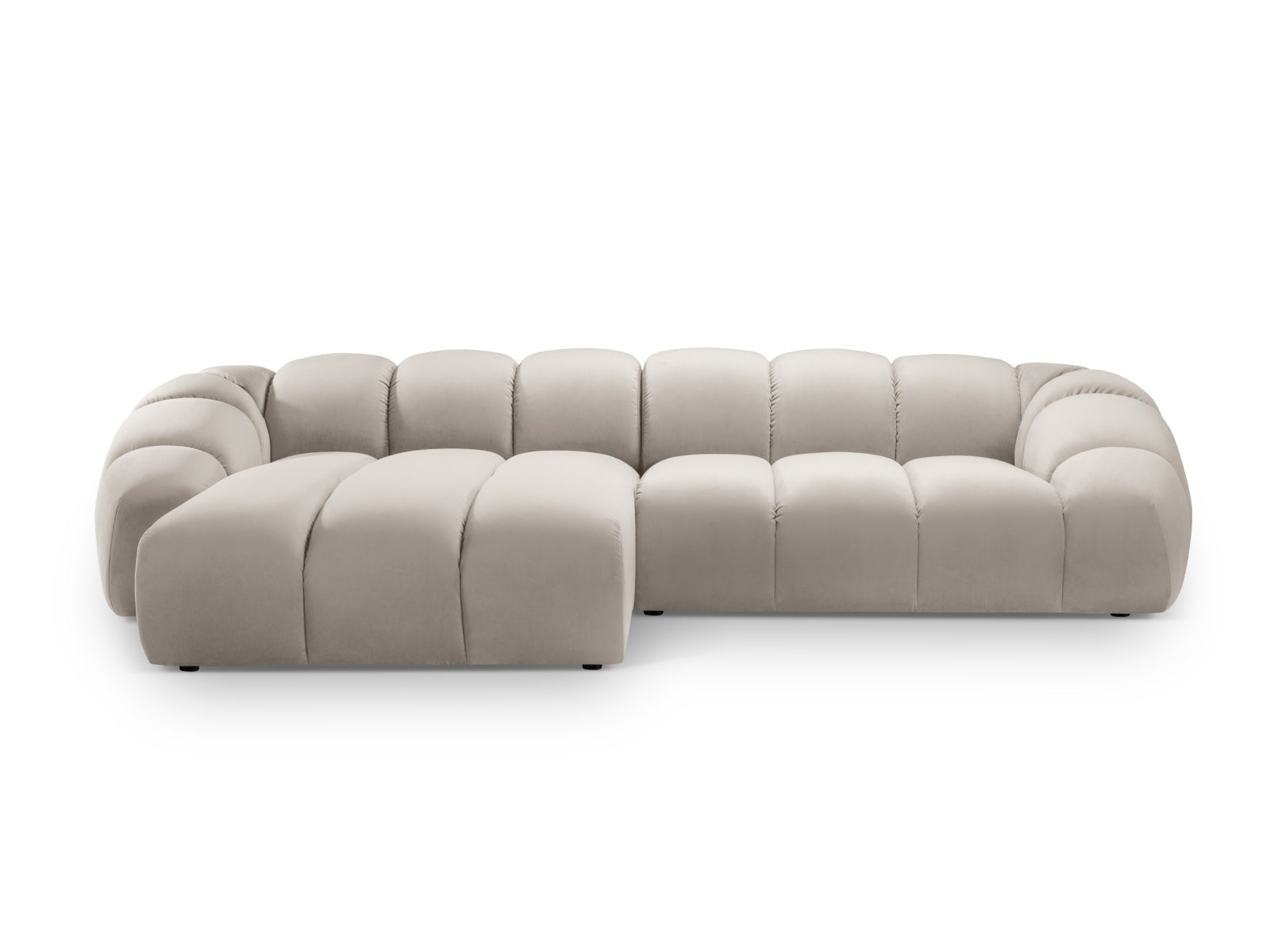 Diana Velour links Ecksofa 4 Sitzer in Beige präsentiert im Onlineshop von KAQTU Design AG. Ecksofa links ist von Micadoni