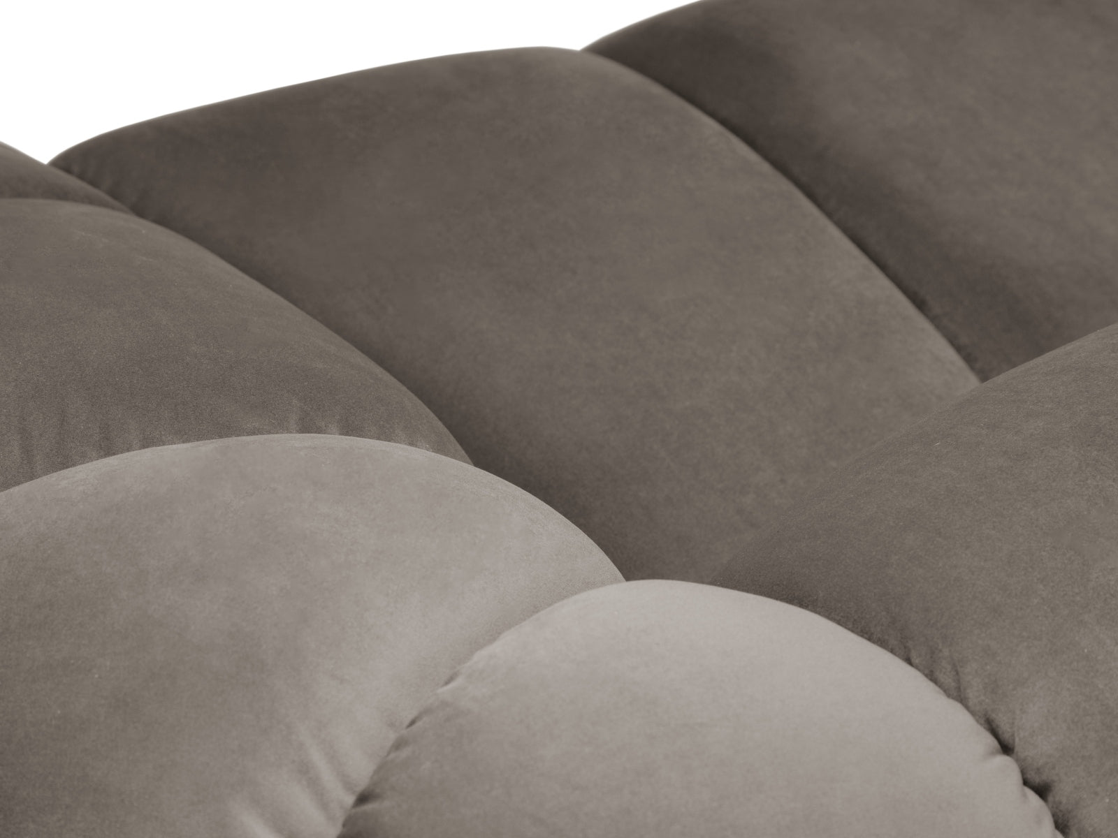 Erleben Sie das stilvolle Diana Velour links Ecksofa 4 Sitzer von Micadoni – luxuriöses Velours, modernes Design und optimaler Komfort für Ihr Zuhause.