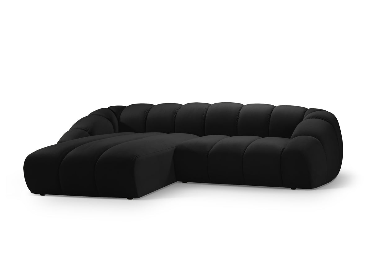 Diana Velour links Ecksofa 4 Sitzer in Black-Salvador präsentiert im Onlineshop von KAQTU Design AG. L-Sofa links ist von Micadoni
