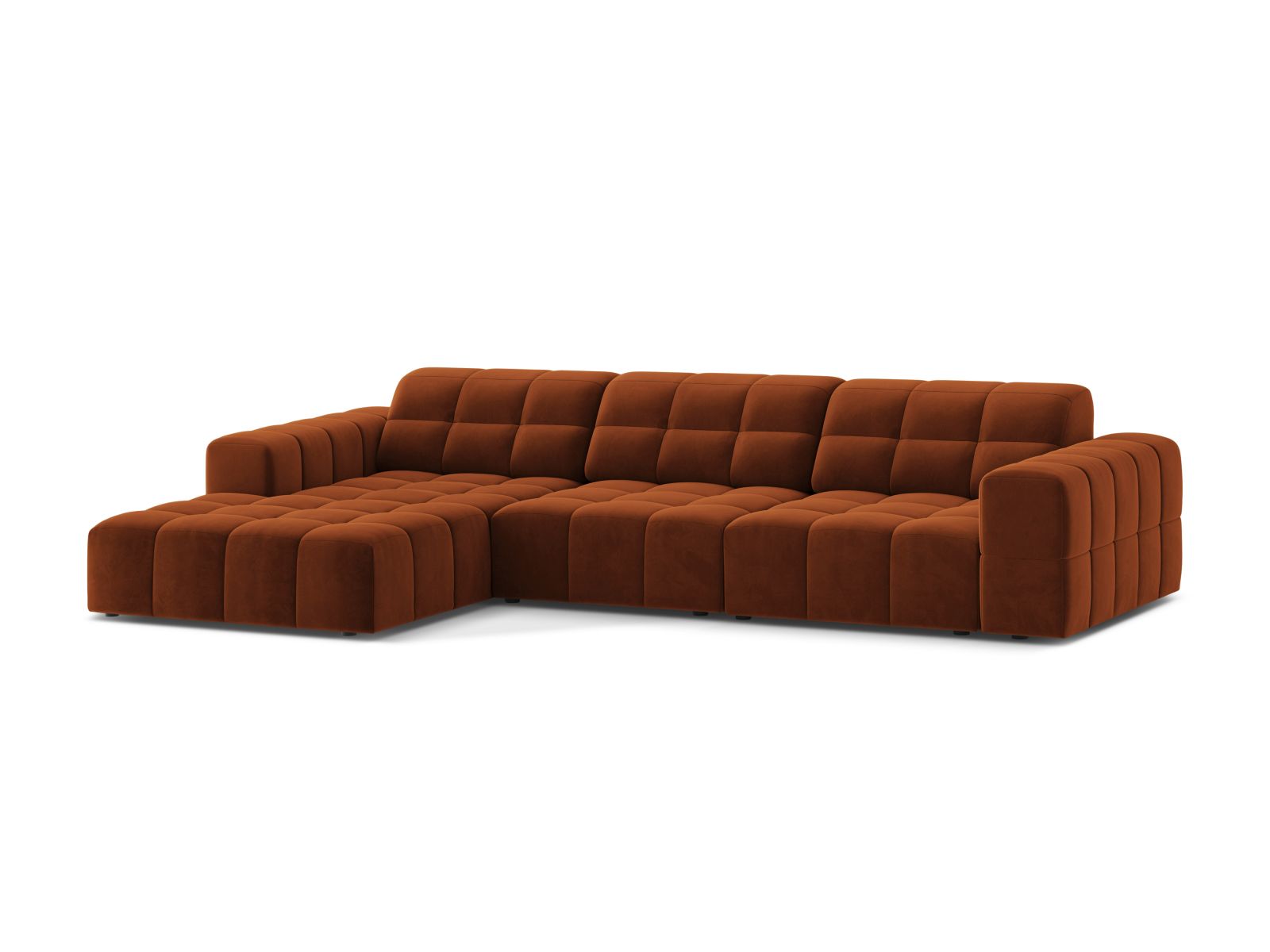 Elegantes 4-Sitzer Ecksofa links Jennifer in warmem Terracotta-Bluvel, ideal für stilvolle Wohnräume und gemütliche Abende.
