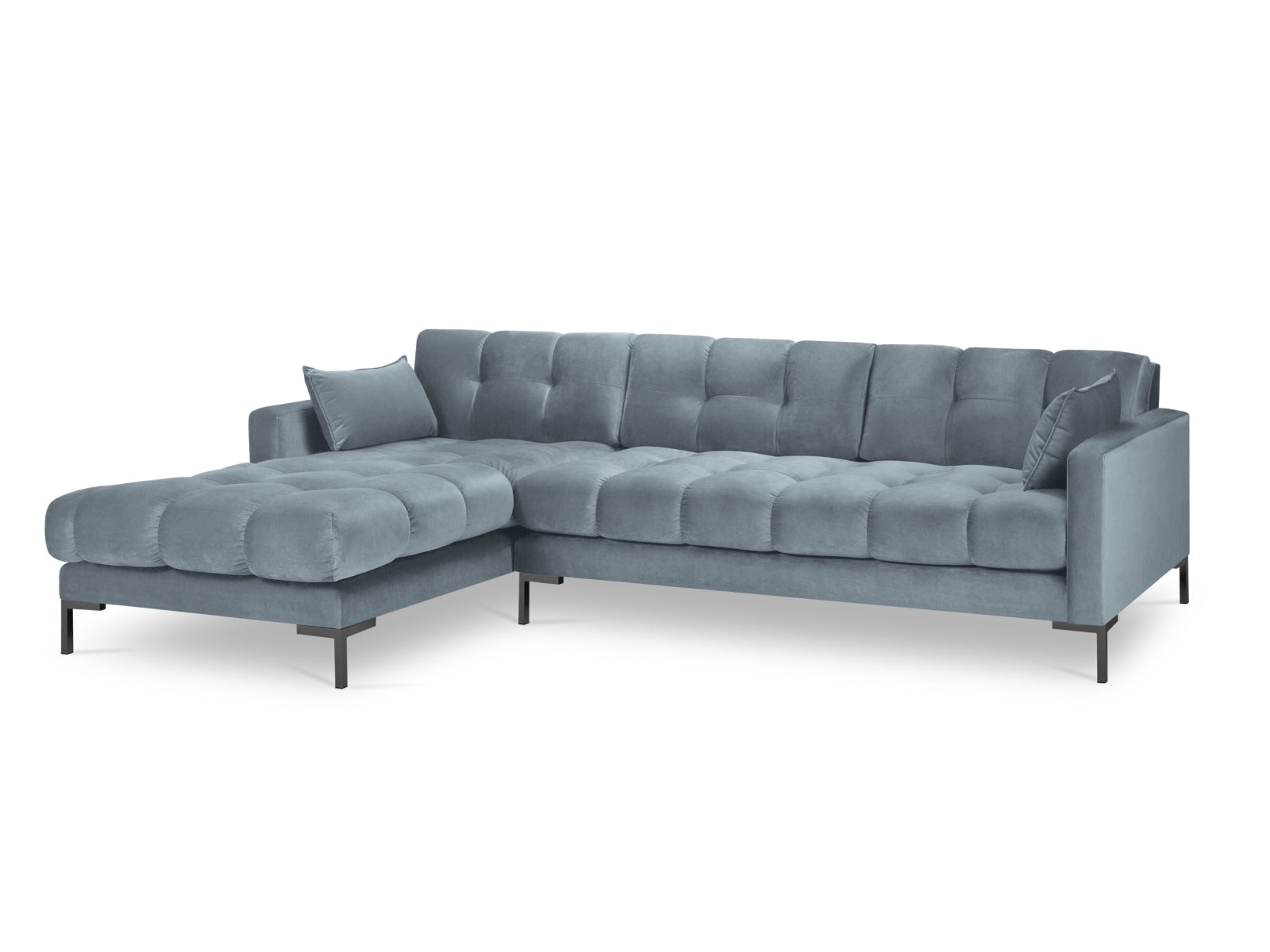 Modernes Mamaia Velour Ecksofa links in zartem Hellblau und Schwarz, perfekt für gemütliche Wohnzimmer. 5-Sitzer von Micadoni.