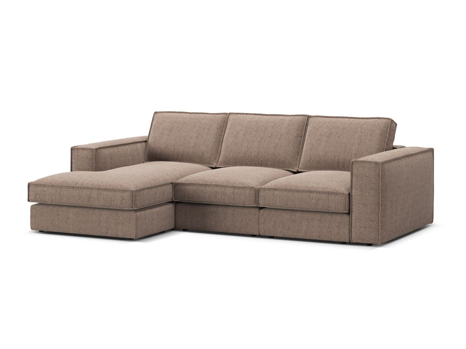 Modulares 3-Sitzer Ecksofa Pola in warmem Braun, ideal für moderne Wohnräume, vereint Komfort und anpassbare Gestaltungsmöglichkeiten.