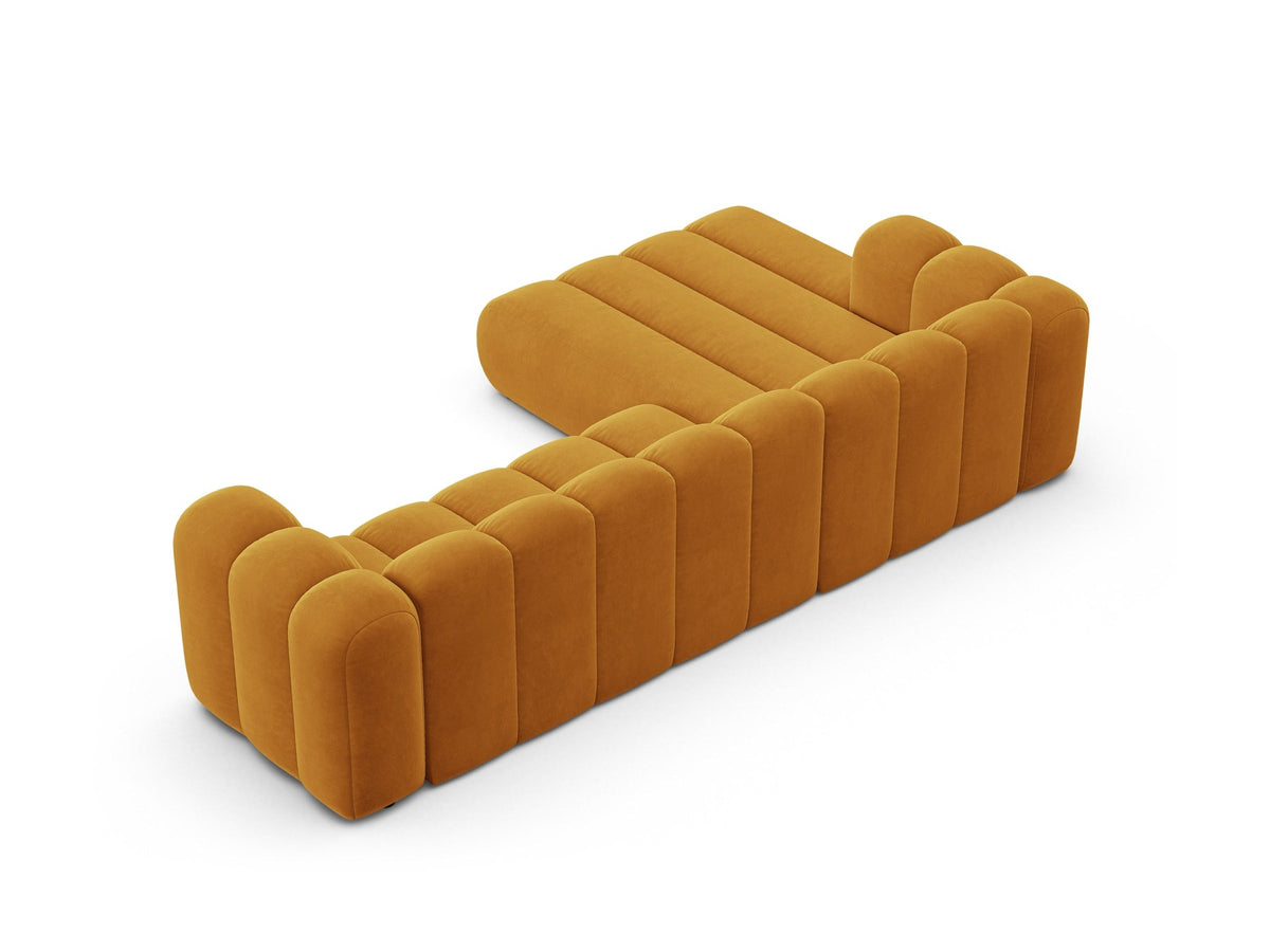 Lupines Ecksofa links von Micadoni in Beige mit Venus-Samtstoff, schwarzen Kunststoffbeinen und L-förmigem Design, Masse 290x177x70cm.