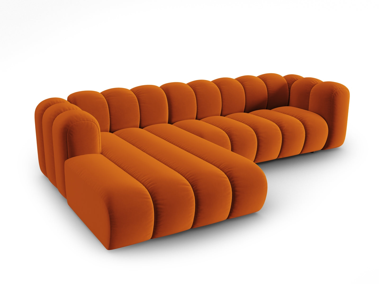 Erleben Sie das Lupine Velour Ecksofa links 4 Sitzer von Micadoni – ein modulares, elegantes Sofa, das Komfort und Stil in Ihr Wohnzimmer bringt.
