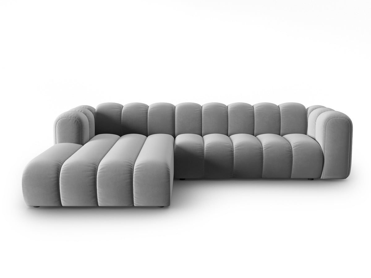 Lupine Velour modulares Ecksofa links 4 Sitzer in Grey-Salvador präsentiert im Onlineshop von KAQTU Design AG. L-Sofa links ist von Micadoni