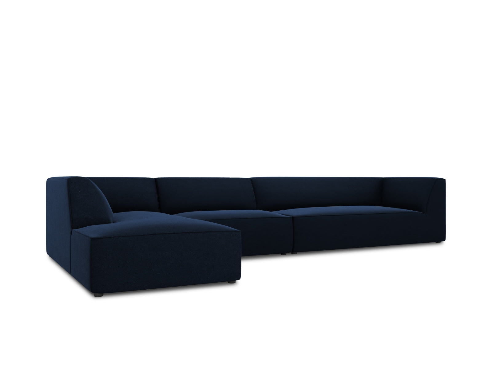 Modulares 5-Sitzer Ecksofa in edlem Ruby Velour, linksseitig, perfekt für moderne Wohnkonzepte und gemütliche Abende.