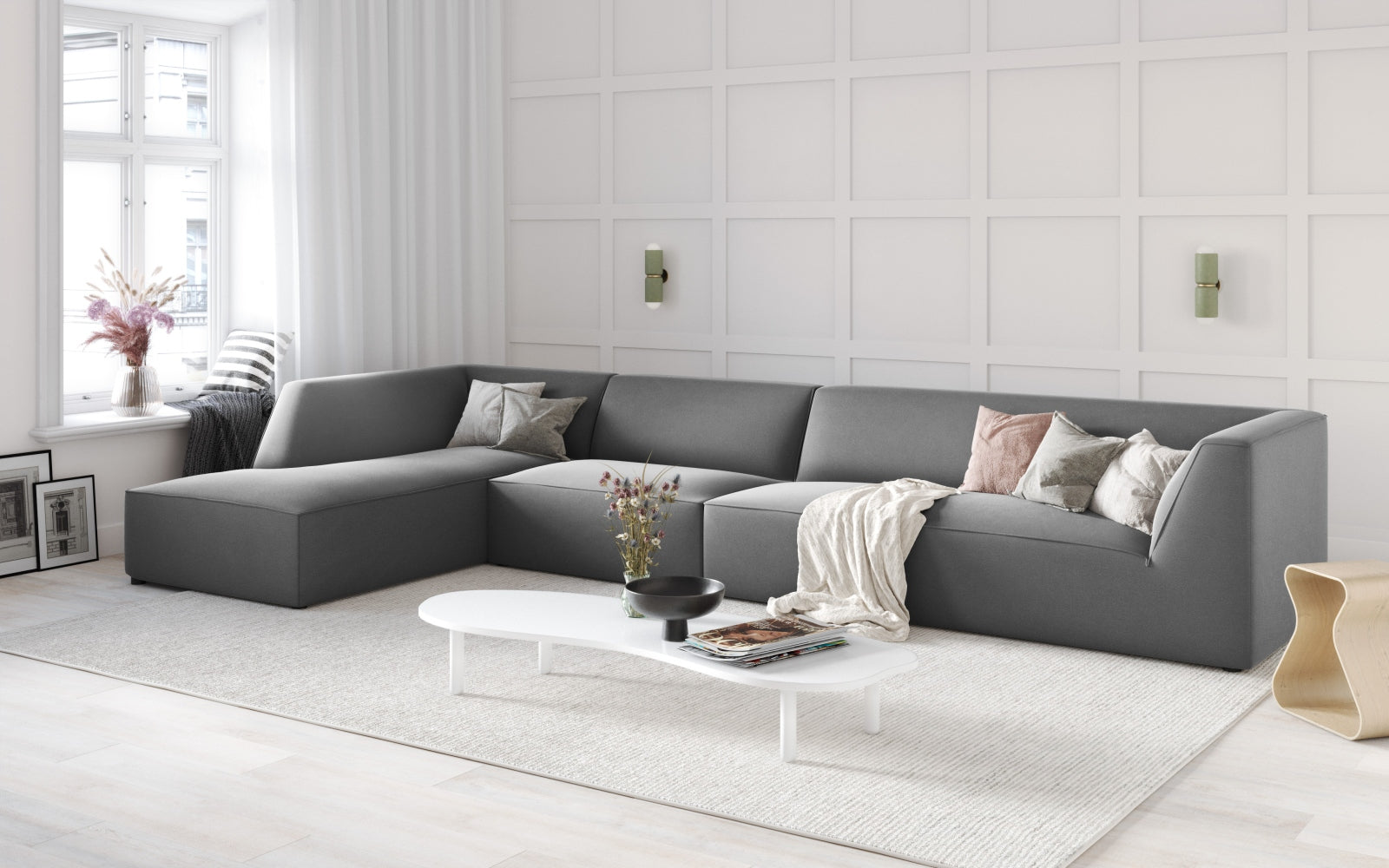 Elegantes Ruby Velour Ecksofa in stilvollem Design, linksseitig, 5-Sitzer, ideal für moderne Wohnräume, präsentiert in einem gemütlichen Ambiente.