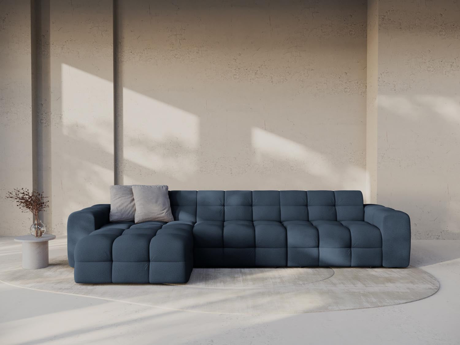 Elegantes Kendal Ecksofa links in Navy Blue, 5-Sitzer, ideal für stilvolle Wohnräume, präsentiert von Micadoni.