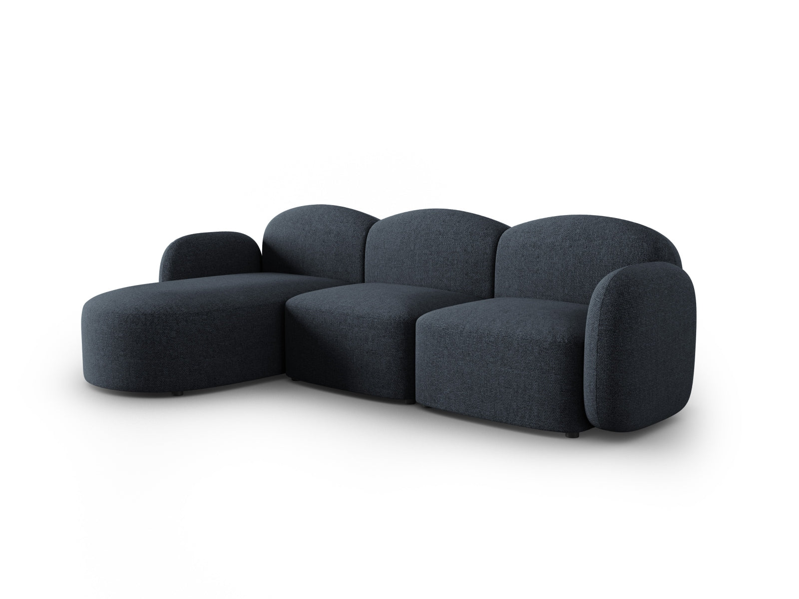 Entdecken Sie das elegante Blair Ecksofa links von Micadoni. Dieses 4-Sitzer Sofa kombiniert hochwertigen Velours mit zeitgemässem Stil für Ihr Wohnzimmer.