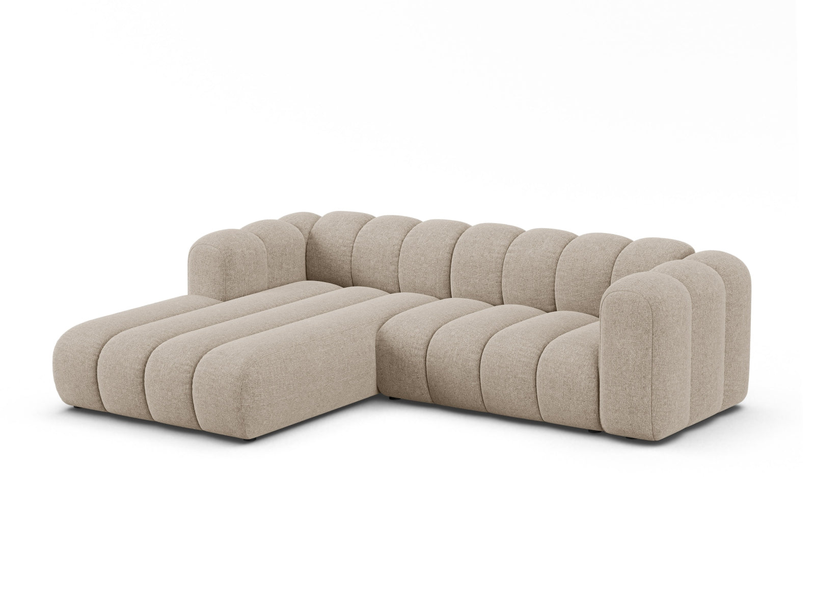 Elegantes, modulares Ecksofa links in Dark Beige-Eden von Micadoni, ideal für stilvolle Wohnräume und gemütliche Abende.