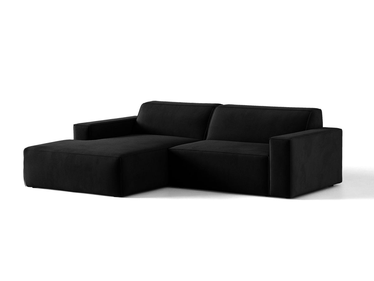 Modulares Ecksofa links Jodie von Micadoni in leichtem Beige mit Venus Samtstoffbezug und schwarzen Polypropylen-Beinen, 6-Sitzer Ausführung.