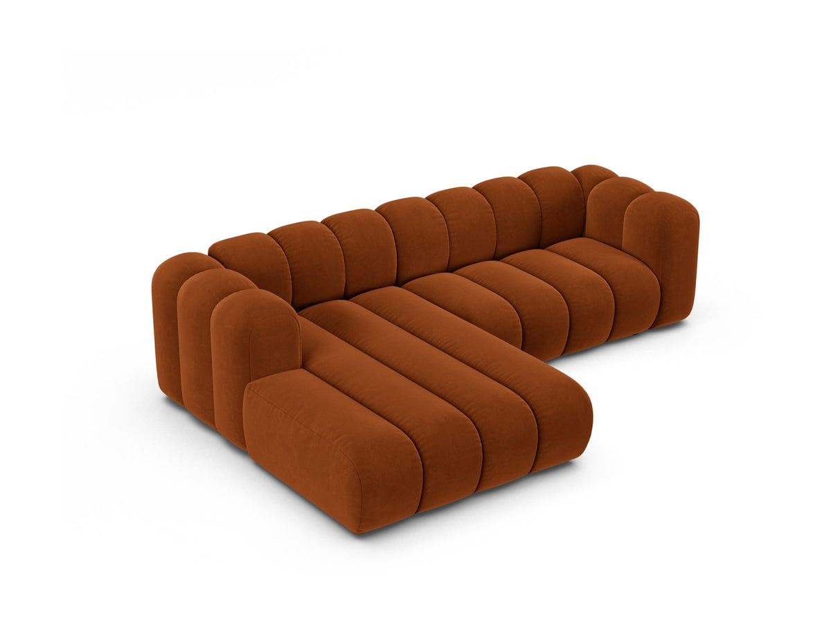 Lupine Velour Modular Ecksofa links 4 Sitzer in Terracotta-Salvador präsentiert im Onlineshop von KAQTU Design AG. L-Sofa links ist von Micadoni