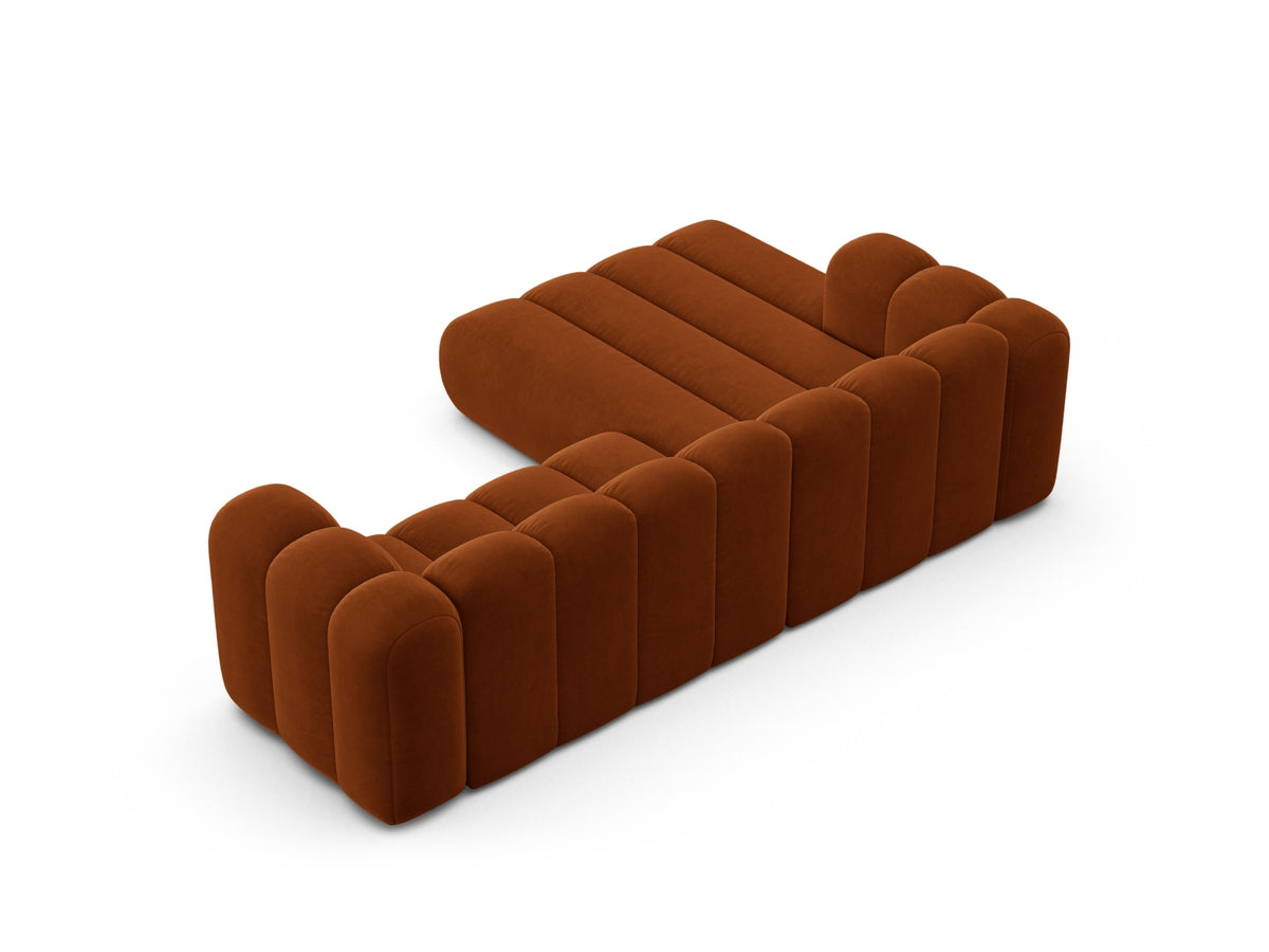 Lupine Velour Modular Ecksofa links 4 Sitzer in Terracotta-Salvador präsentiert im Onlineshop von KAQTU Design AG. L-Sofa links ist von Micadoni