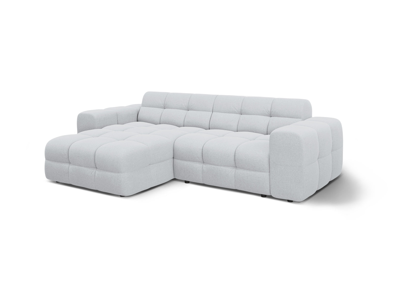 Elegantes Kendal Ecksofa links, 4-Sitzer in sanftem Grau, perfekt für stilvolle Wohnzimmer. Hochwertige Verarbeitung von Micadoni.