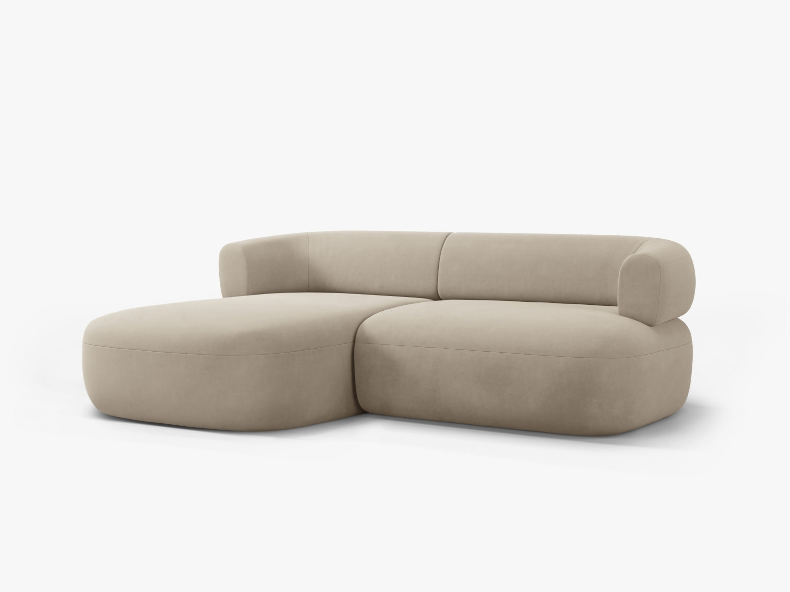 Elegantes, hellbeiges Velours Ecksofa Jenny, 5-Sitzer von Micadoni, ideal für modernes Wohnen und gemütliche Stunden mit Freunden.