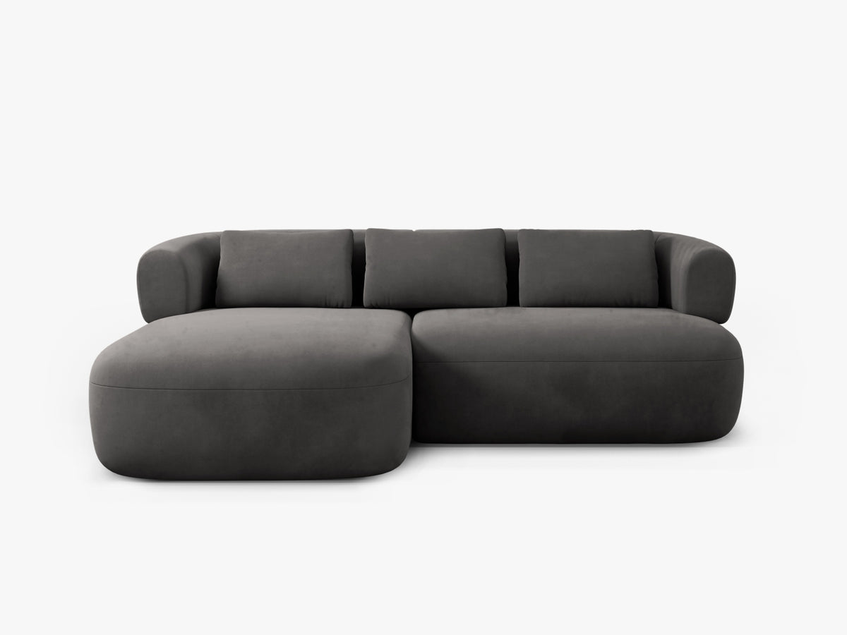 Jenny Velour Ecksofa links 5 Sitzer in Dark Grey-Salvador präsentiert im Onlineshop von KAQTU Design AG. L-Sofa links ist von Micadoni