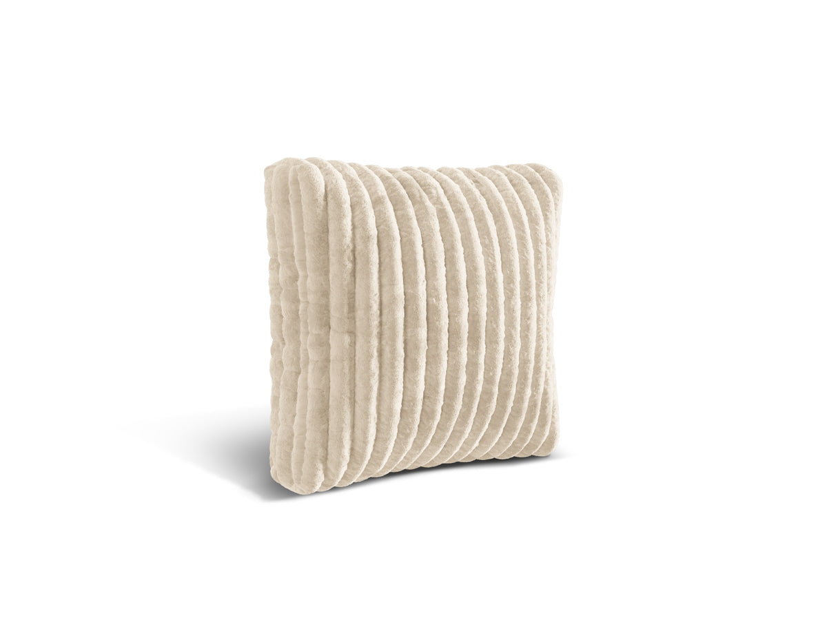 Martina Kissen in Light Beige-Tilia präsentiert im Onlineshop von KAQTU Design AG. Deko Kissen ist von Micadoni