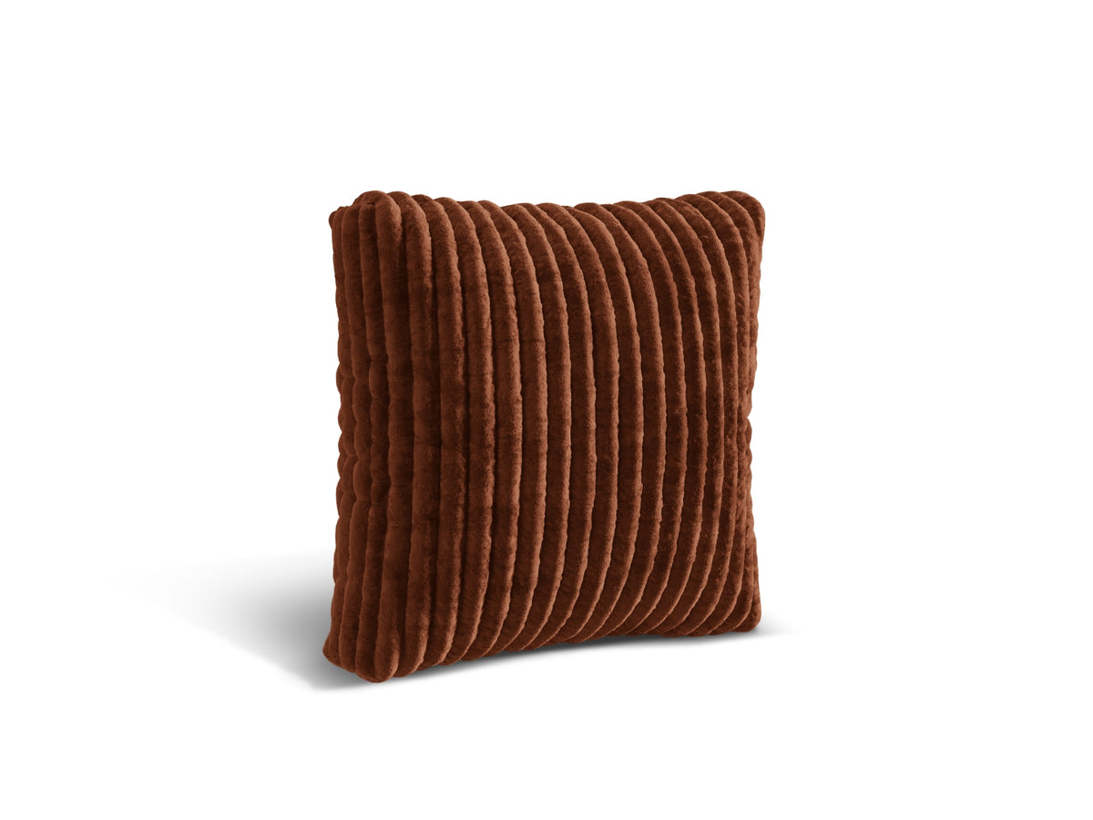 Martina Kissen in Brick-Tilia präsentiert im Onlineshop von KAQTU Design AG. Deko Kissen ist von Micadoni