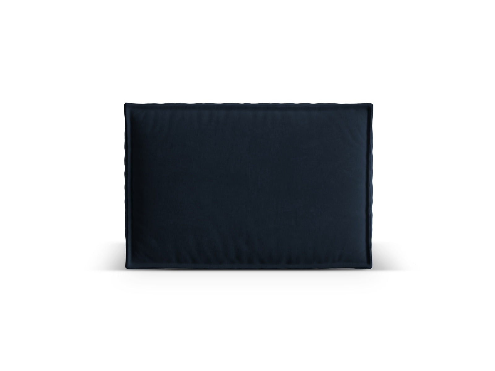 Nuria Velour Pillow in Dark Blue-Paris präsentiert im Onlineshop von KAQTU Design AG. Deko Kissen ist von Micadoni