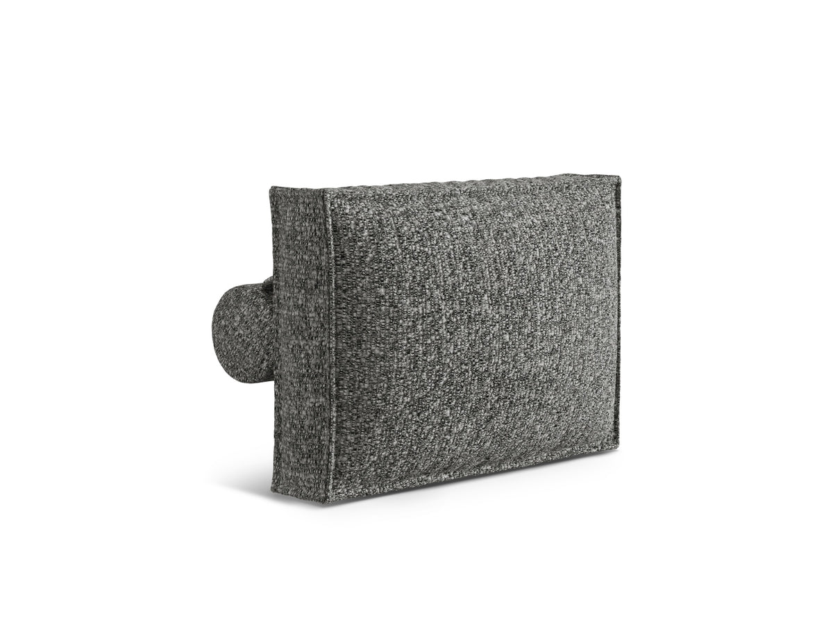 Nuria Pillow in Graphite-Monet präsentiert im Onlineshop von KAQTU Design AG. Deko Kissen ist von Micadoni
