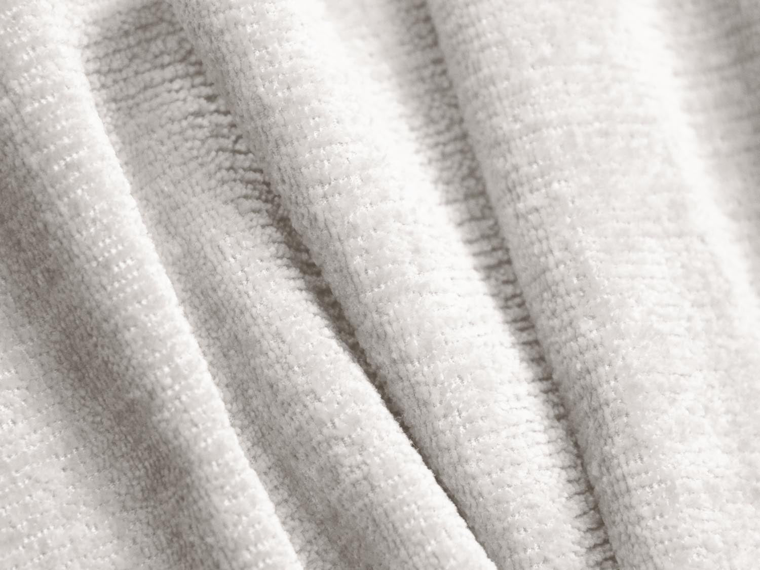 Erleben Sie den eleganten Jenny Pouf 1 Sitz von Micadoni – ein vielseitiges Möbelstück, das Stil und Komfort in Ihr Zuhause bringt.