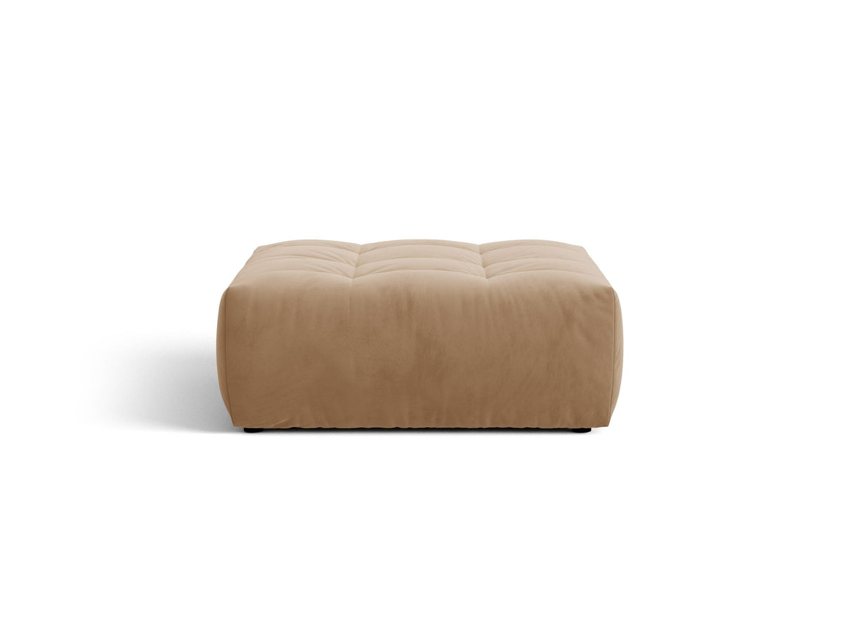 Beiger Sitzpouf Bloom von Micadoni mit rundem Design, Casino-Pearl-Stoffbezug und kurzen Beinen aus Polypropylen, Masse 107x99x42 cm.