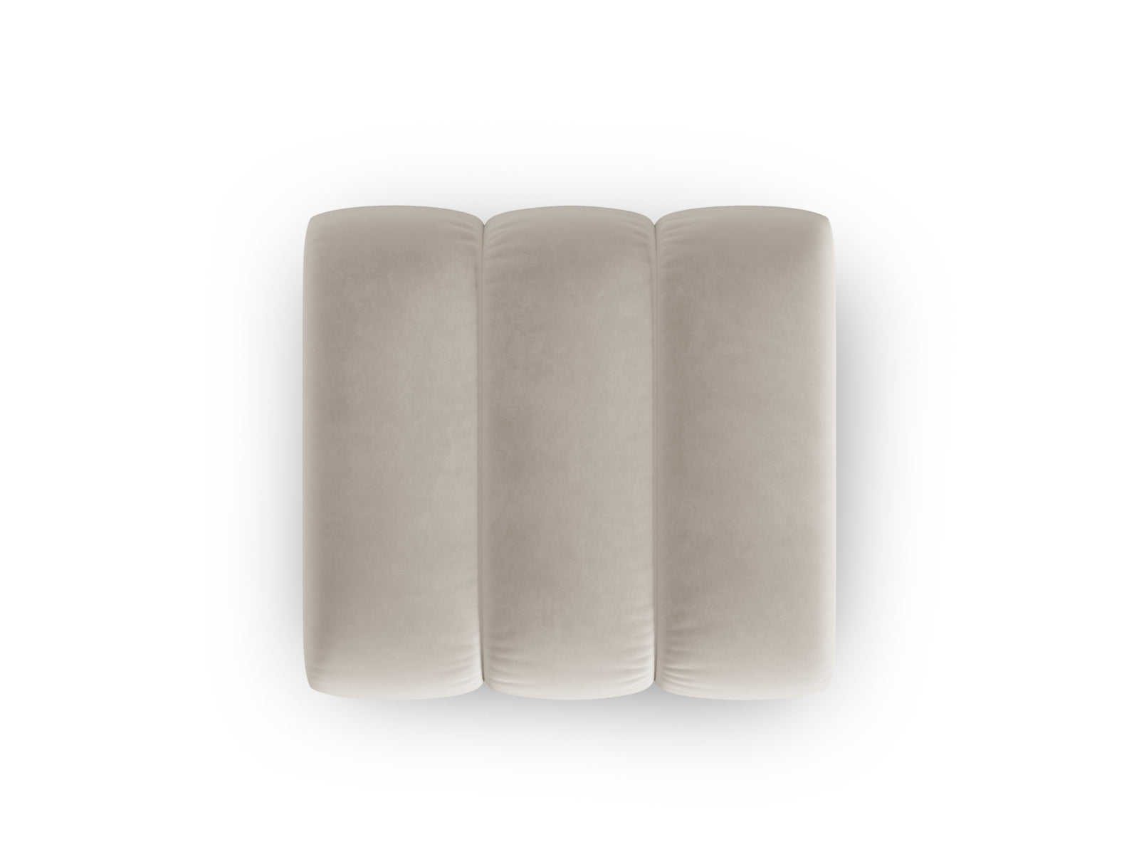 Beiger Velour Pouf von Micadoni, vielseitig einsetzbar als Sitzgelegenheit oder stilvolles Deko-Element für jedes moderne Zuhause.