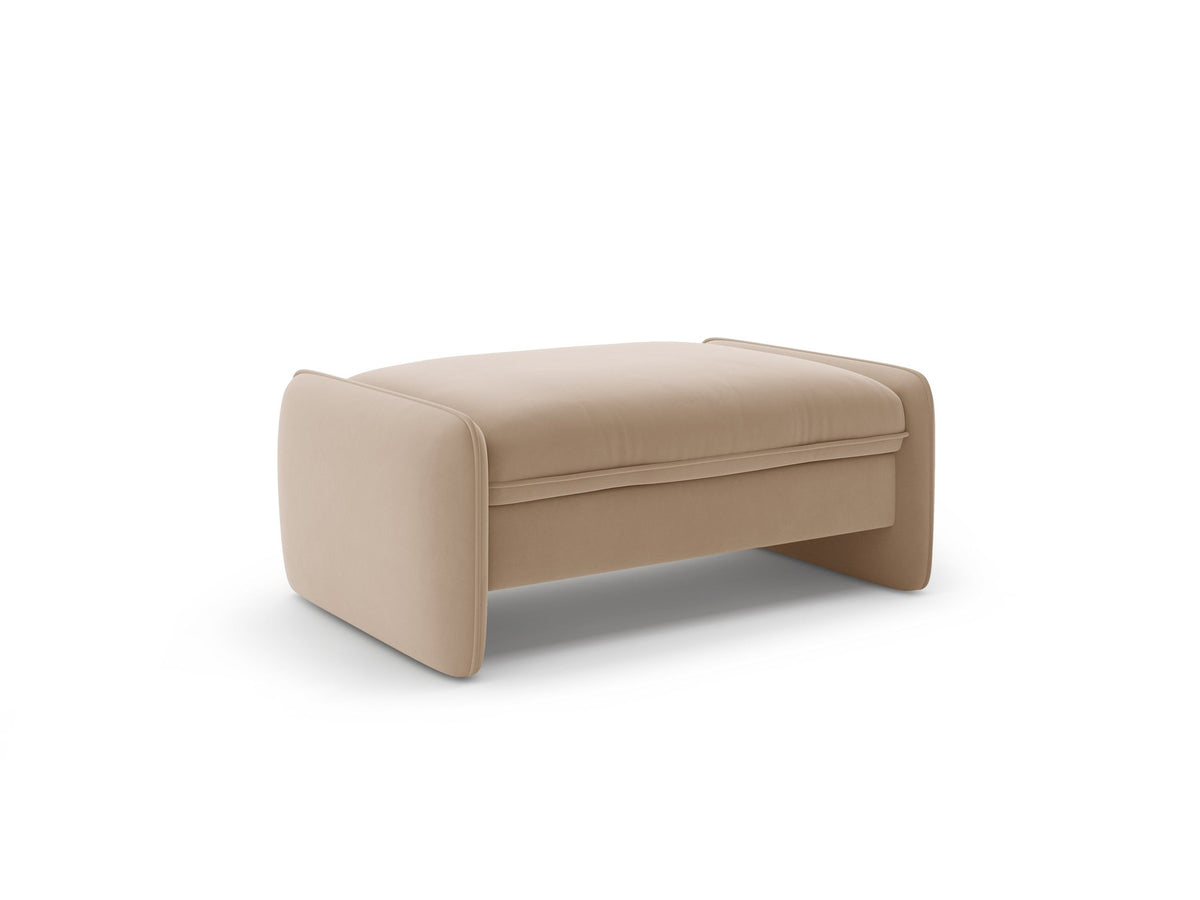 Kobaltblauer Pouf Georgia von Micadoni mit Samtvelours-Bezug, quaderförmige Form, kurze Kunststoffbeine, Masse 115x70x43 cm.
