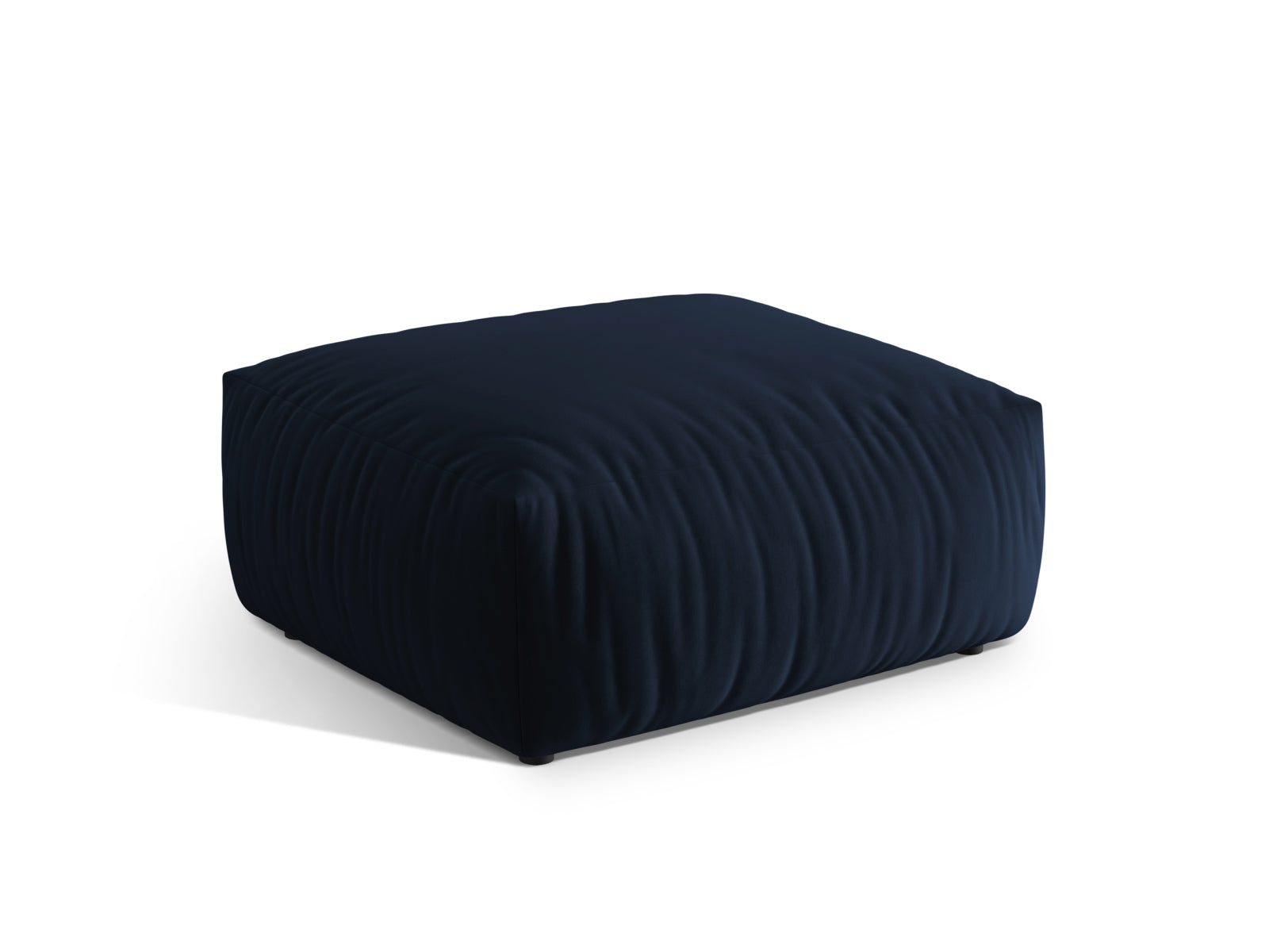 Eleganter Chris Velour Pouf in Royal Blue, ideal für stilvolle Wohnräume. Teil des anpassbaren Sofasystems von Micadoni.
