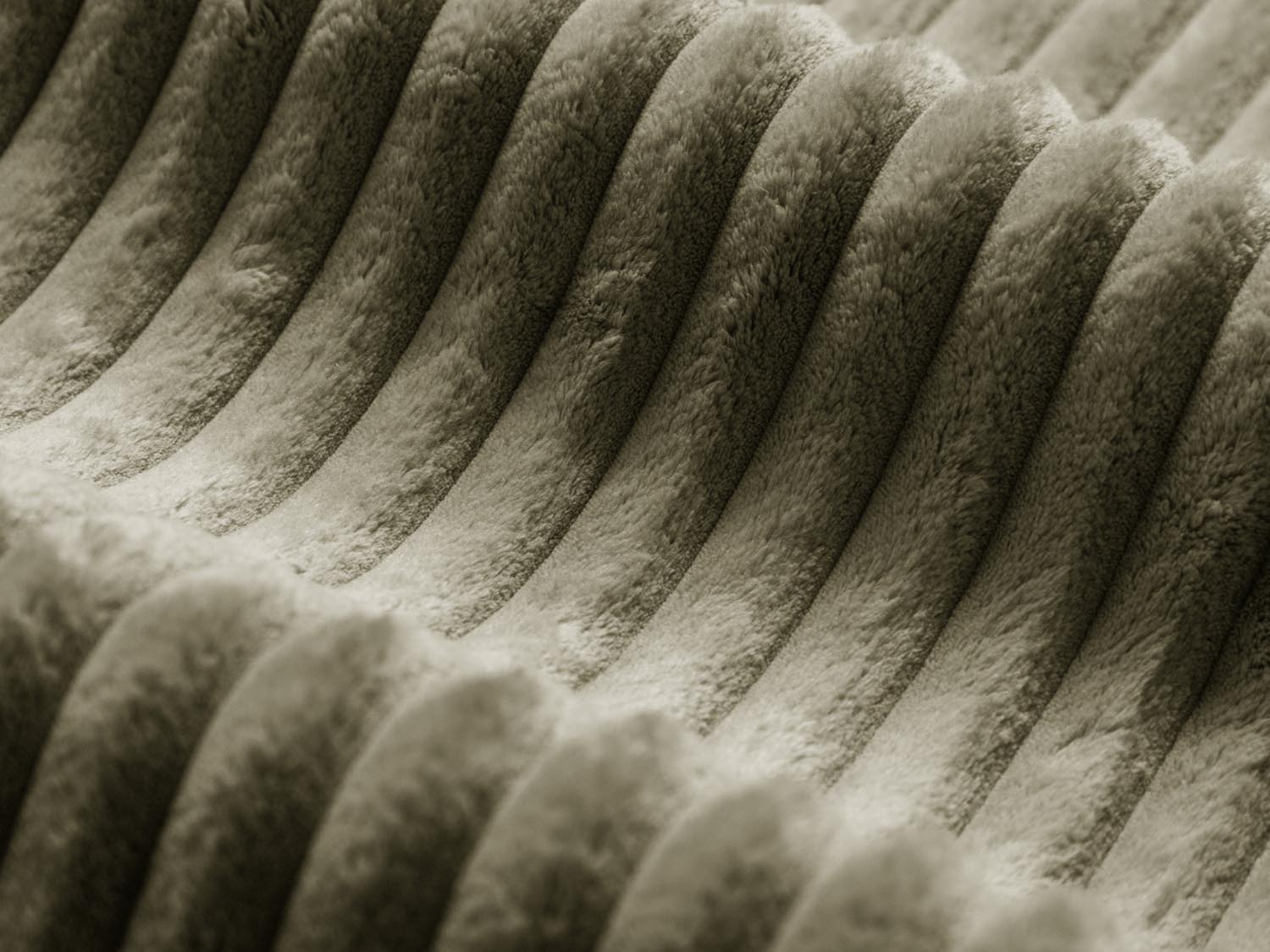 Entdecken Sie den Martina Pouf Large 1 Sitz von Micadoni – vielseitig, pflegeleicht und ideal für jeden Raum! Ein Must-Have für Ihr Zuhause!