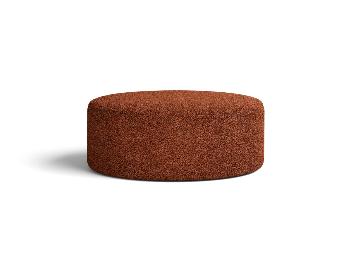 Weisser Pouf Dia von Micadoni mit strukturiertem Bouclé-Stoff, quadratischer Form und niedrigen Beinen aus Polypropylen.