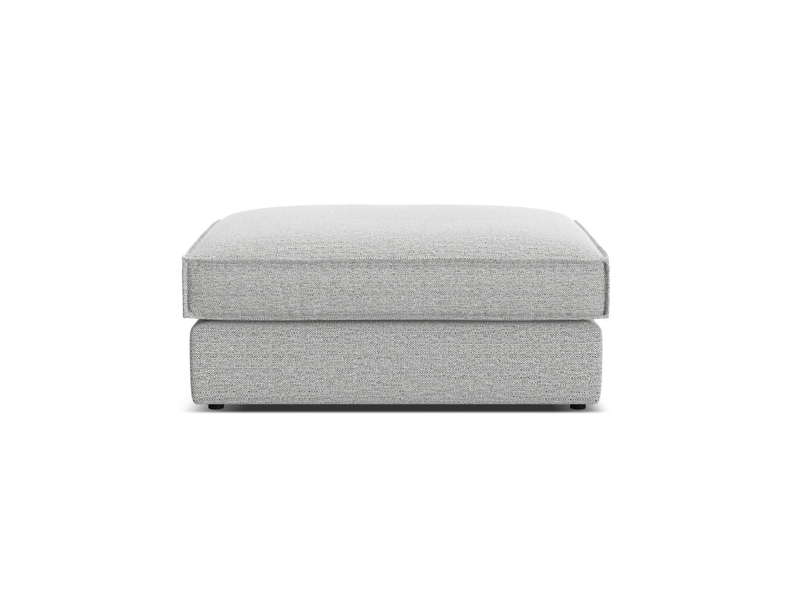 Stylischer 1-Sitzer Pouf Pola in hellem Grau, ideal für moderne Wohnräume. Bequem und vielseitig einsetzbar, von Micadoni.