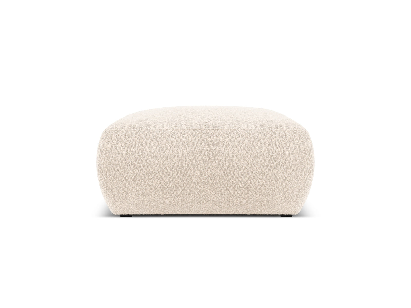 Erleben Sie den Molino Boucle Pouf 1 Sitz von Micadoni – ein elegantes, vielseitiges Möbelstück, das Komfort und Stil in Ihr Zuhause bringt.
