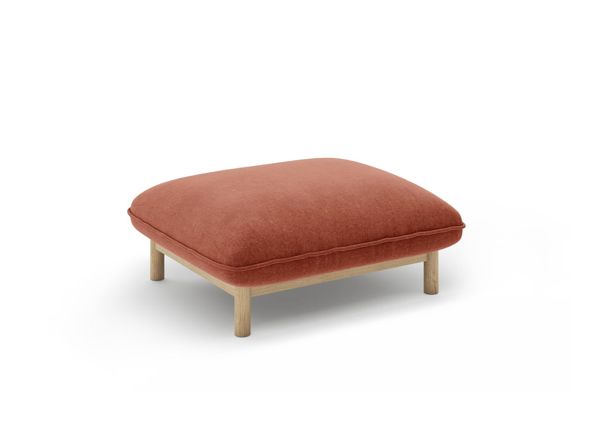 Runder Pouf Ada in Mandel beige mit Casino-Veloursbezug und sichtbaren Holzbeinen, Sitzhöhe 44 cm, hergestellt von Micadoni.