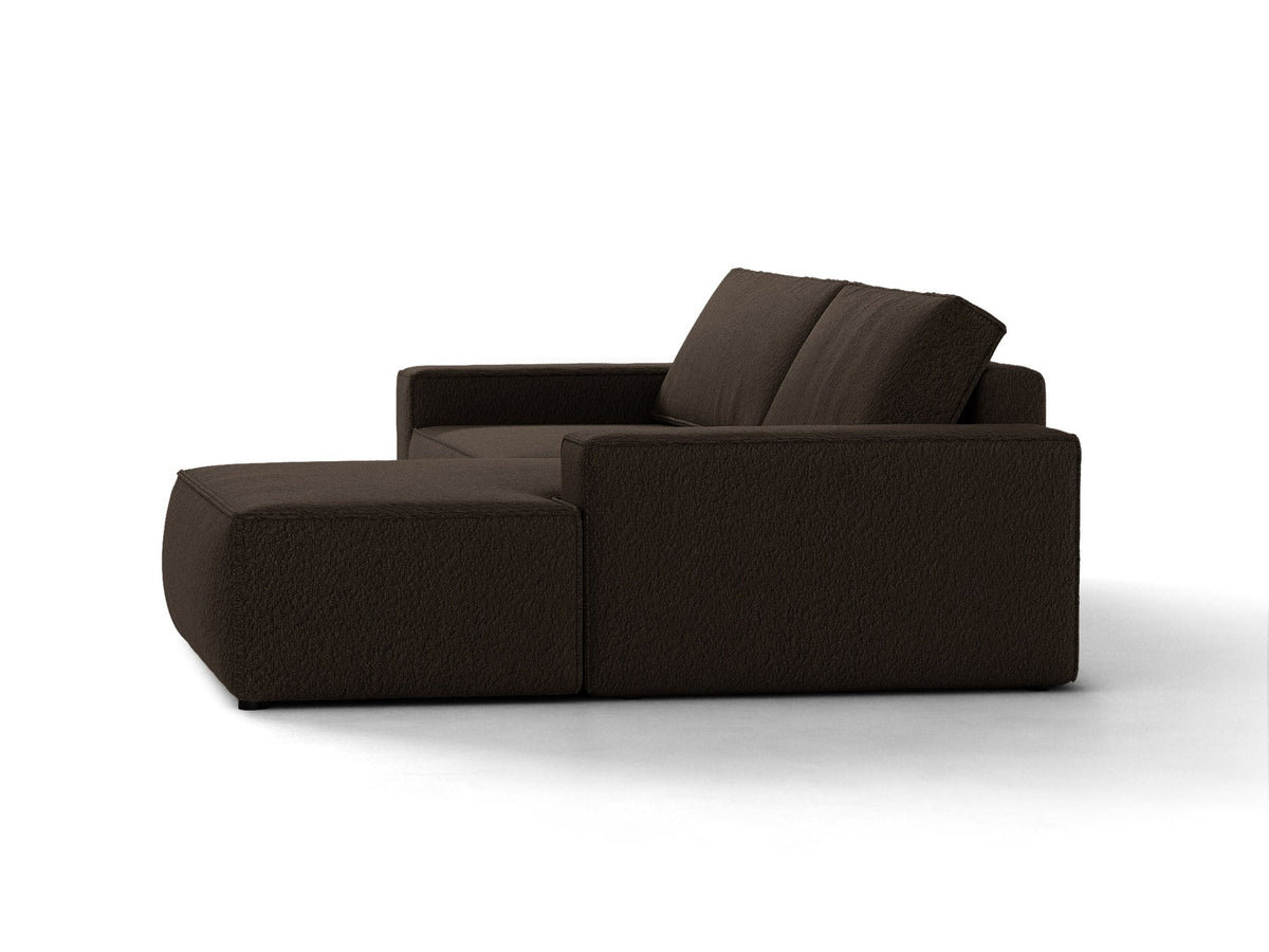 Braunes Ecksofa Jodie von Micadoni mit Bouclé-Stoffbezug, schwarzen Kunststoffbeinen und ausklappbarem Bettkasten, linke Ausrichtung.