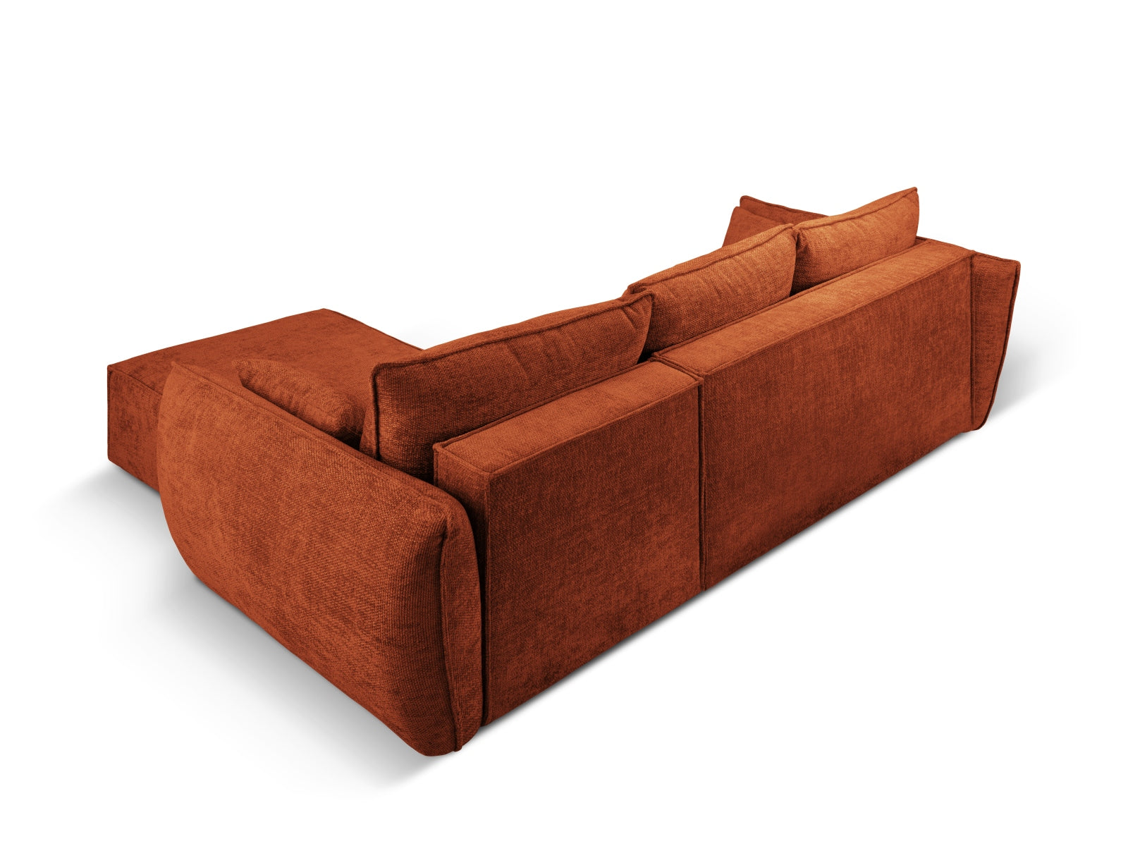 Elegantes Kaelle Ecksofa in ansprechendem Terracotta, 4-Sitzer mit cleverer Schlaffunktion und Stauraum für zusätzlichen Komfort.