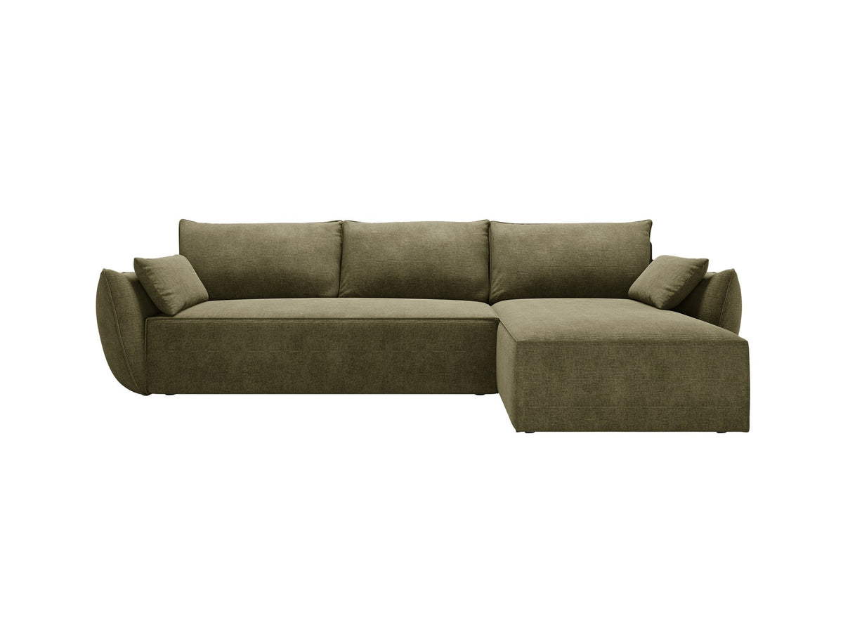 Beige Ecksofa Kaelle von Micadoni mit Chenille-Bezug, schwarzen Kunststoffbeinen und sichtbarem Bettkasten, rechts ausgerichtetes Bettsofa im Wohnraum.