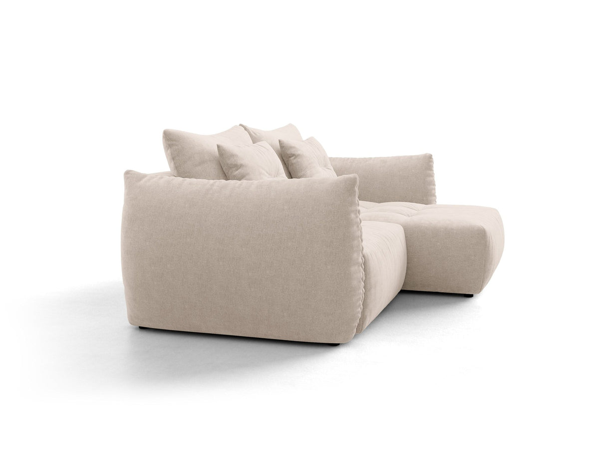 Ecksofa Bloom mit Schlaffunktion von Micadoni in Sand, Bettsofa rechts mit Casino-Veloursbezug und schwarzen Kunststoffbeinen.