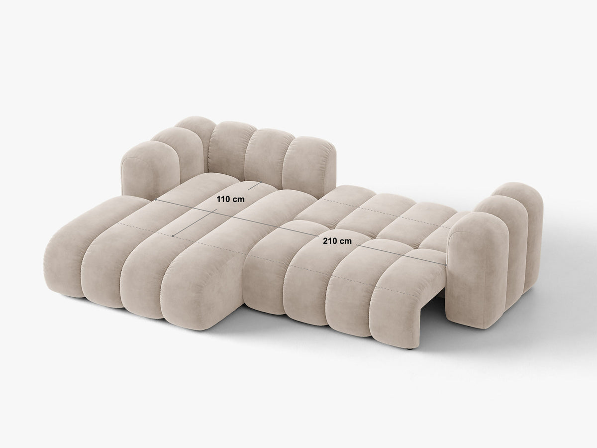 Beiges Ecksofa Lupine von Micadoni mit rechter Ausrichtung, Stoffbezug Eden Pearl, schwarzen Kunststoffbeinen und integriertem Bettkasten.