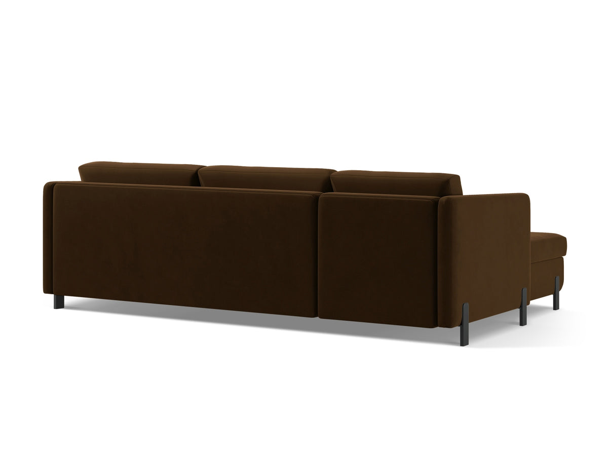 Gloria Velour Ecksofa rechts mit Schlaffunktion und Stauraum 5 Sitzer in Chocolate-Salvador präsentiert im Onlineshop von KAQTU Design AG. Bettsofa rechts ist von Micadoni