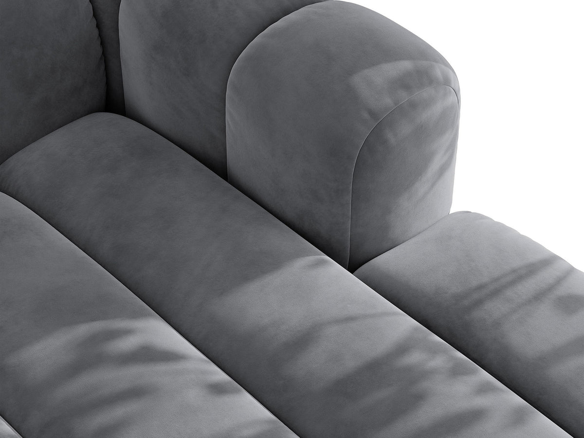 Beiges Ecksofa Lupine von Micadoni mit rechter Ausrichtung, Stoffbezug Eden Pearl, schwarzen Kunststoffbeinen und integriertem Bettkasten.