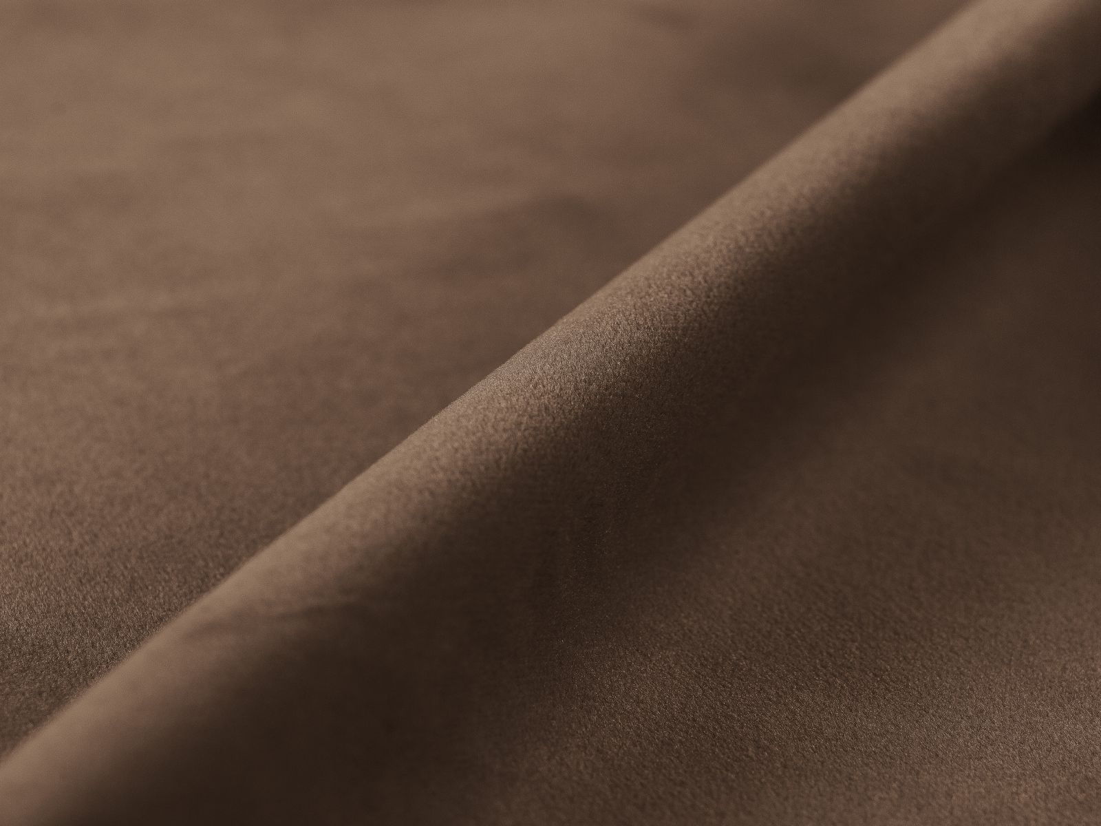 Elegantes 3-Sitzer Ecksofa Victor in Schokoladenbraun, ausgestattet mit Schlaffunktion und Stauraum, perfekt für stilvolle Wohnräume.