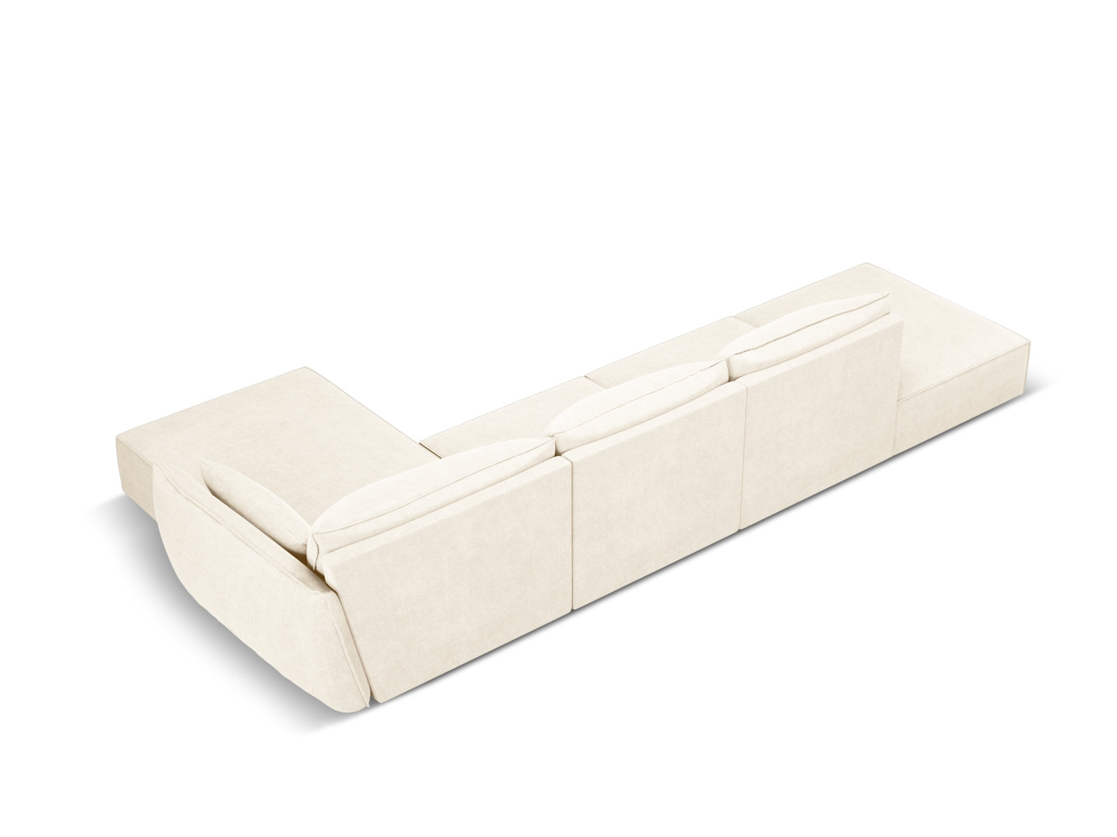 Elegantes Kaelle Ecksofa rechts, 5-Sitzer in sanftem Beige, perfekt als Schlafsofa für stilvolle Wohnräume, erhältlich bei Micadoni.
