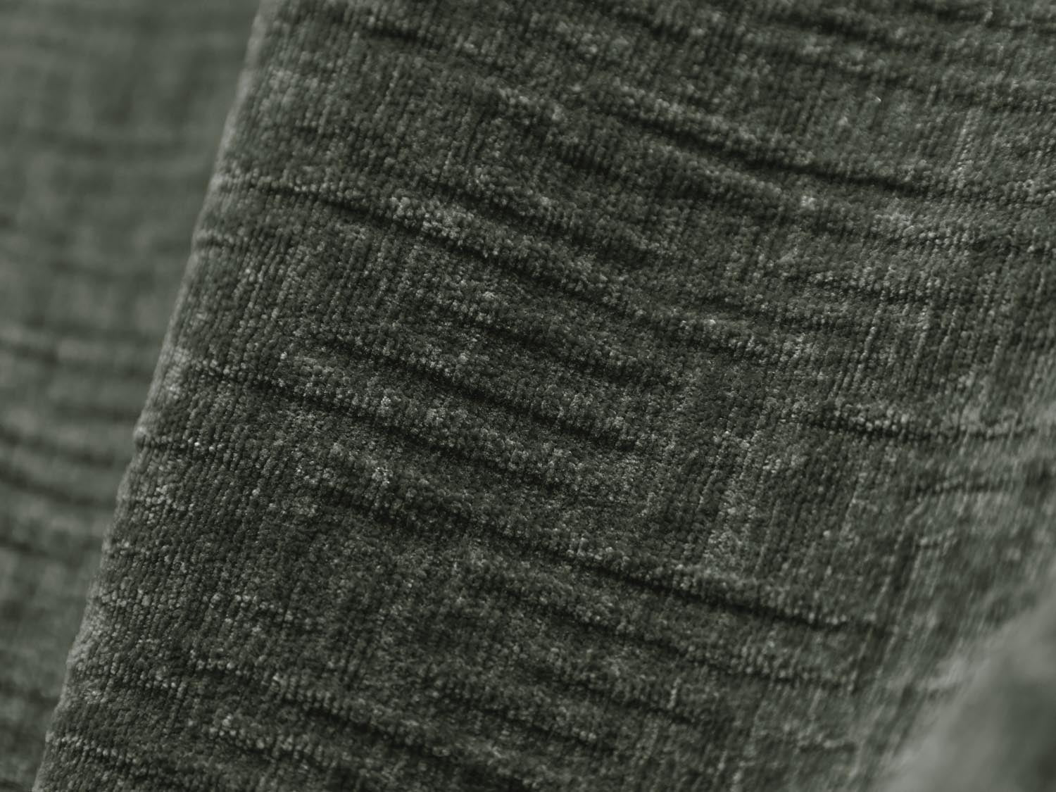 Entdecken Sie das Kaelle Ecksofa rechts 5 Sitzer von Micadoni – stilvoll, geräumig und perfekt für entspannte Abende mit Familie und Freunden.