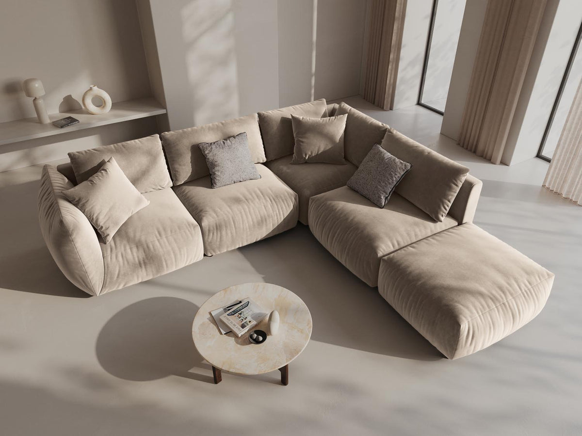 Chris Velour Modular Ecksofa rechts 4 Sitzer in Ecru-Casino präsentiert im Onlineshop von KAQTU Design AG. Ecksofa rechts ist von Micadoni