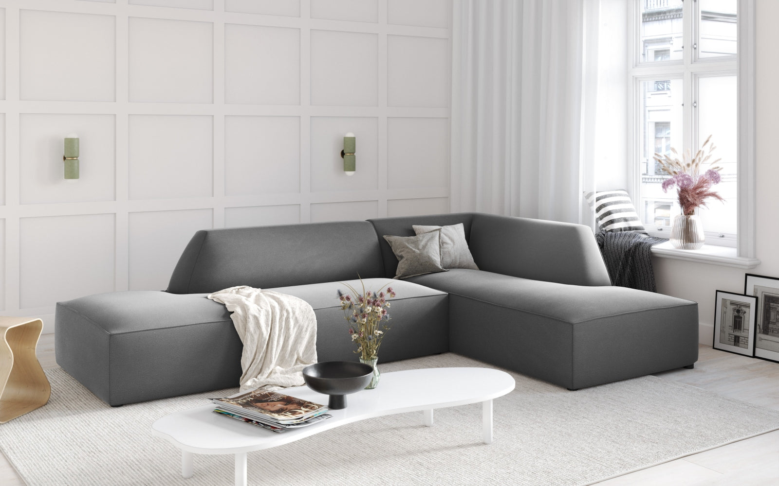 Entdecken Sie das elegante Ruby Velour Ecksofa rechts von Micadoni – ein 4-Sitzer, der Stil, Komfort und Flexibilität vereint. Ideal für Ihr Wohnzimmer!